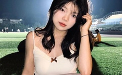 男朋友让我打开腿被他摸